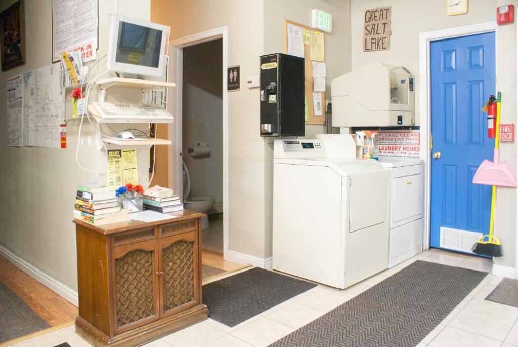 Camelot Inn & Hostel Salt Lake City Bagian luar foto